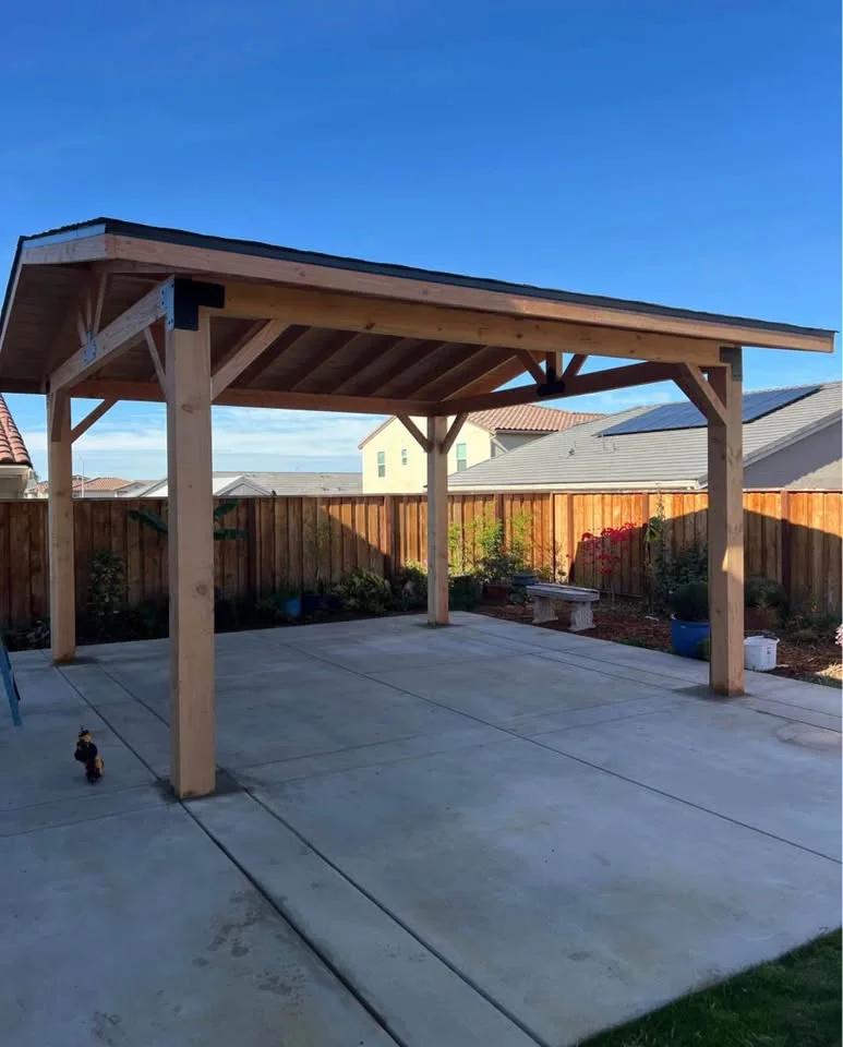 Backyard Shade Structures — gallery photo 2